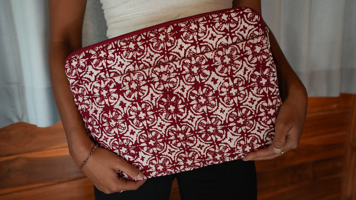 NEW: Laptop sleeve 15 & 16 inch Kompas