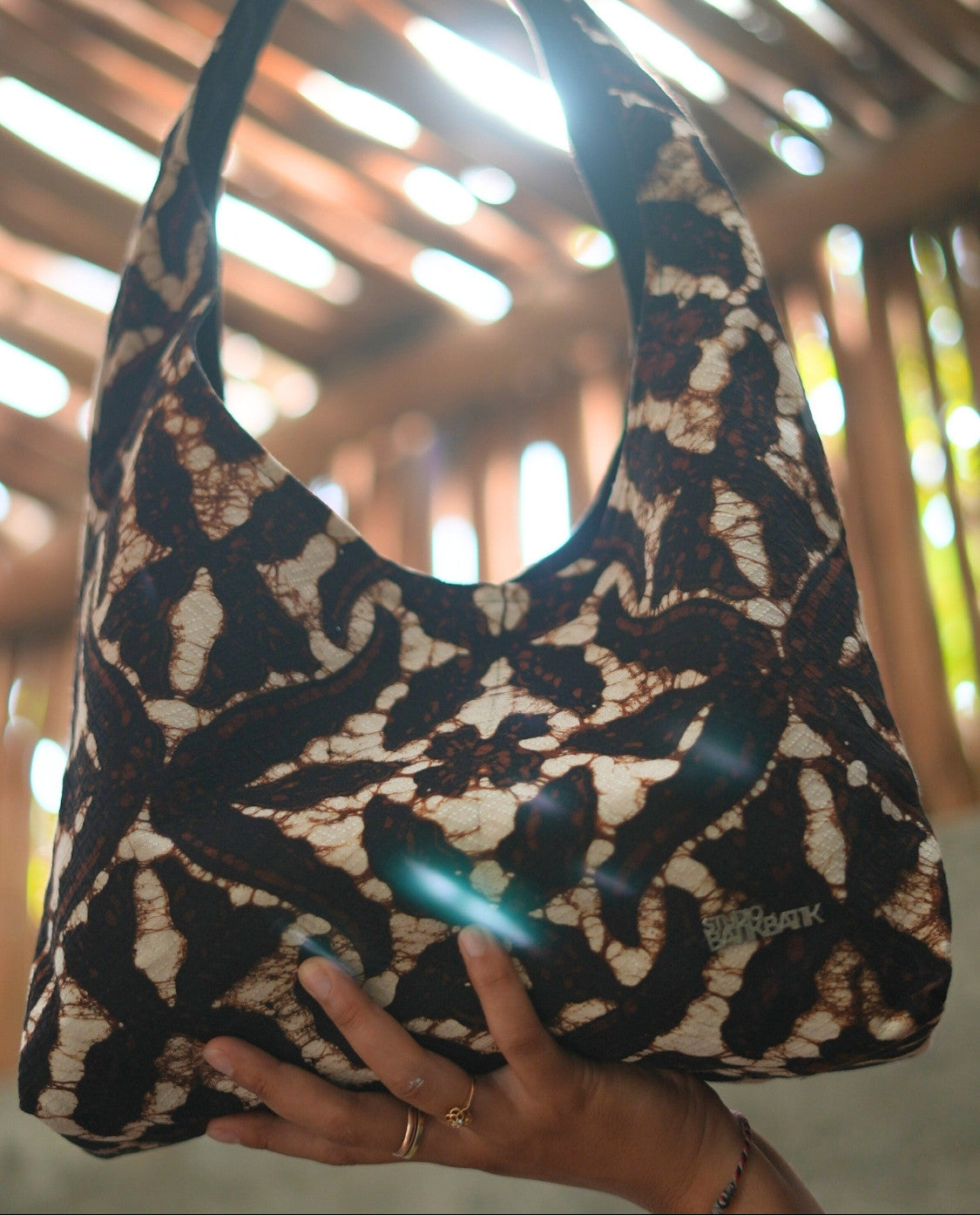 Batik handbag with the Buketan pattern from Indonesia
