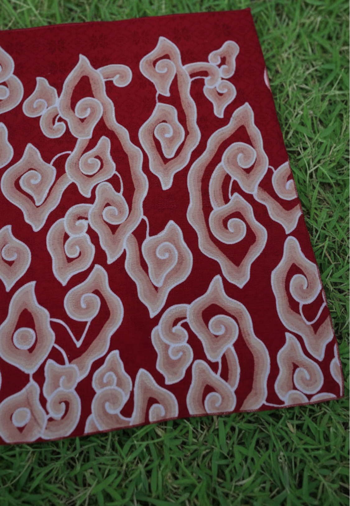 Batik Bandana - Mega Mendung Red