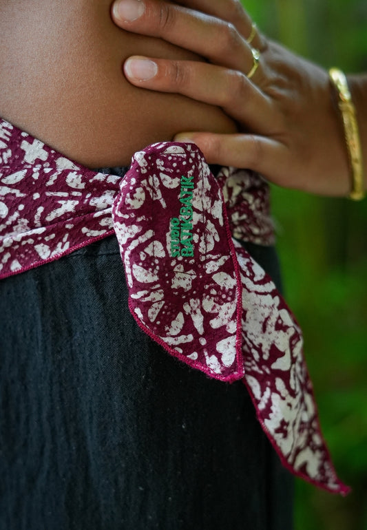 Batik Scarf - Kompas (small)