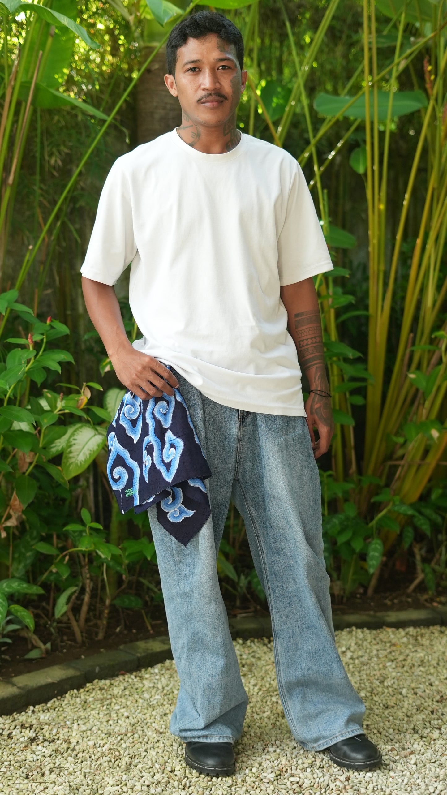 Batik Bandana - Mega Mendung