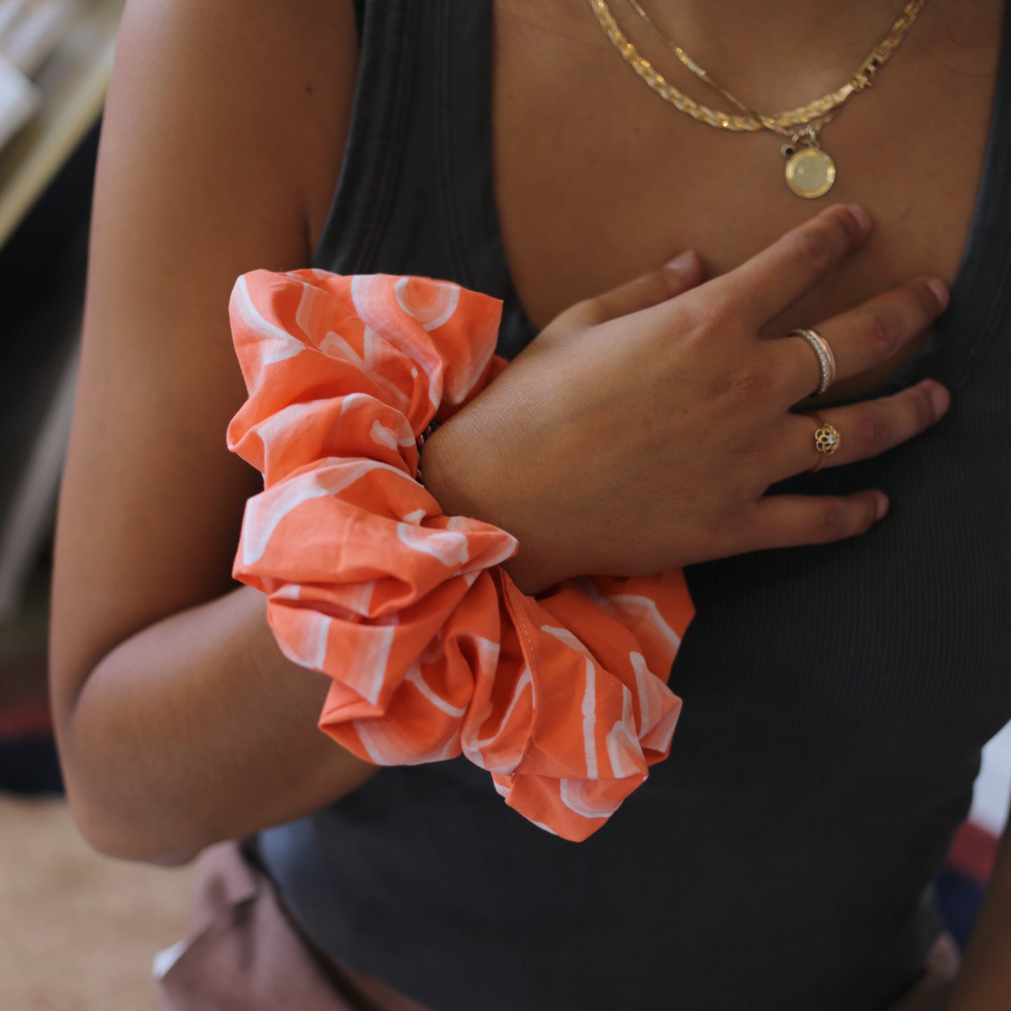 Batik Scrunchie XL - Mega Mendung Orange