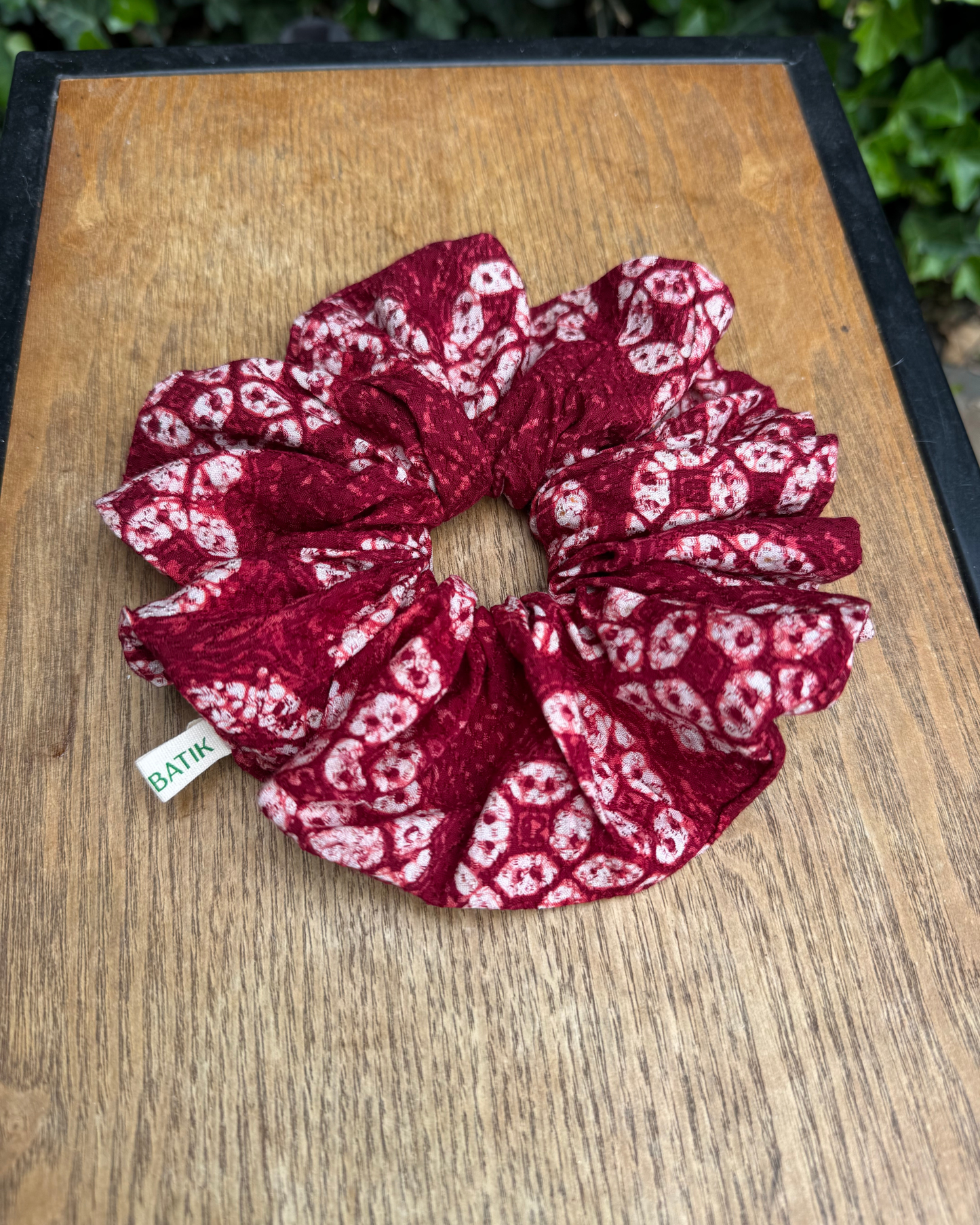 Batik Scrunchie - Melati